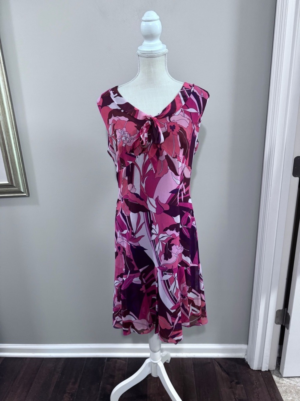Bob Mackie Pink & Magenta Floral Tie-Neck  100% Silk A-Line Dress